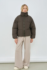 Embassy of Bricks and Logs Embassy of Bricks and Logs, Zonza Puffer, black olive, XS