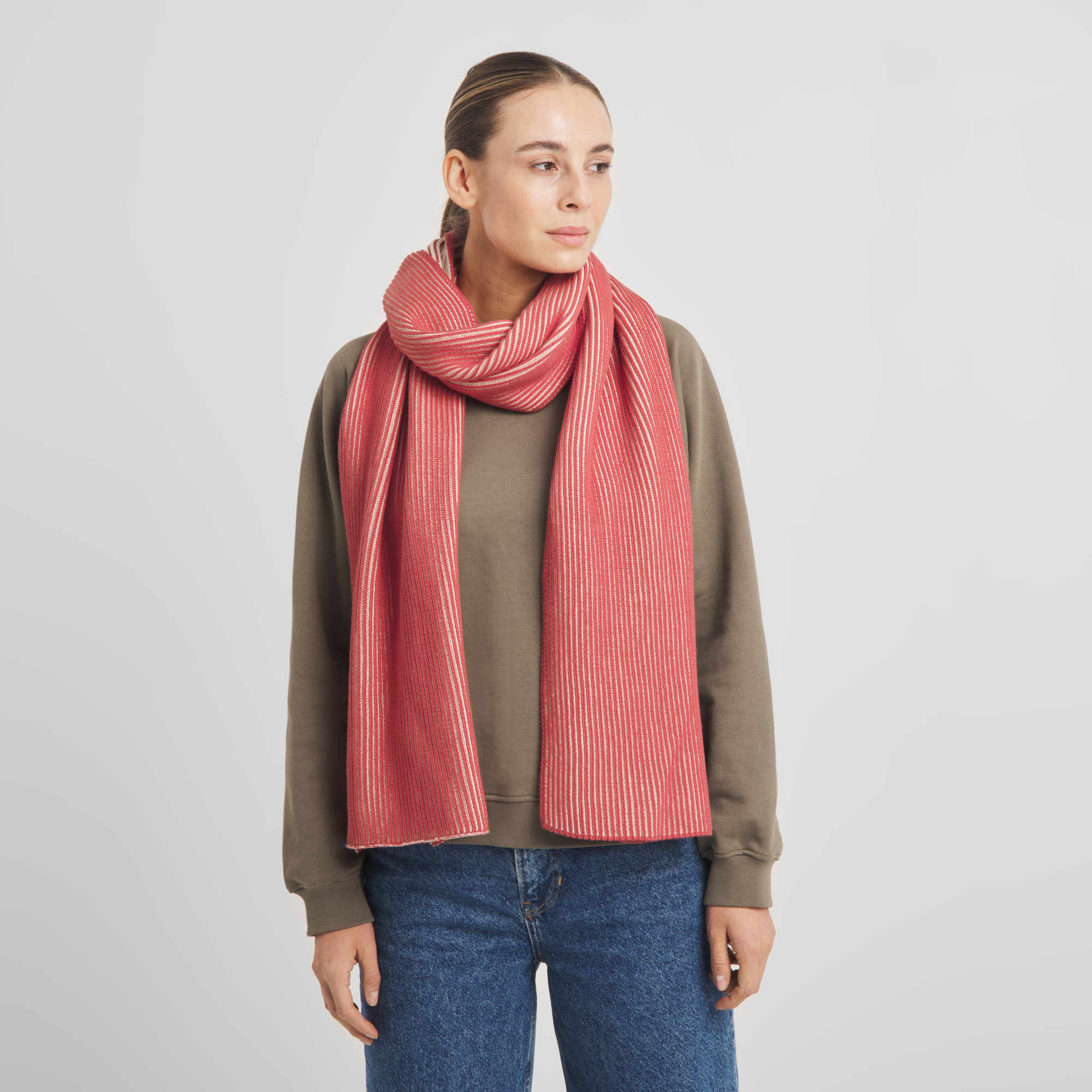 Dedicated Dedicated, Scarf Norrfors, vanilla white/holly red