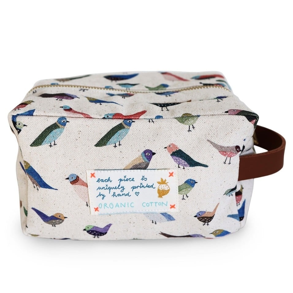 Lili Pepper, Pouch, songbirds, L