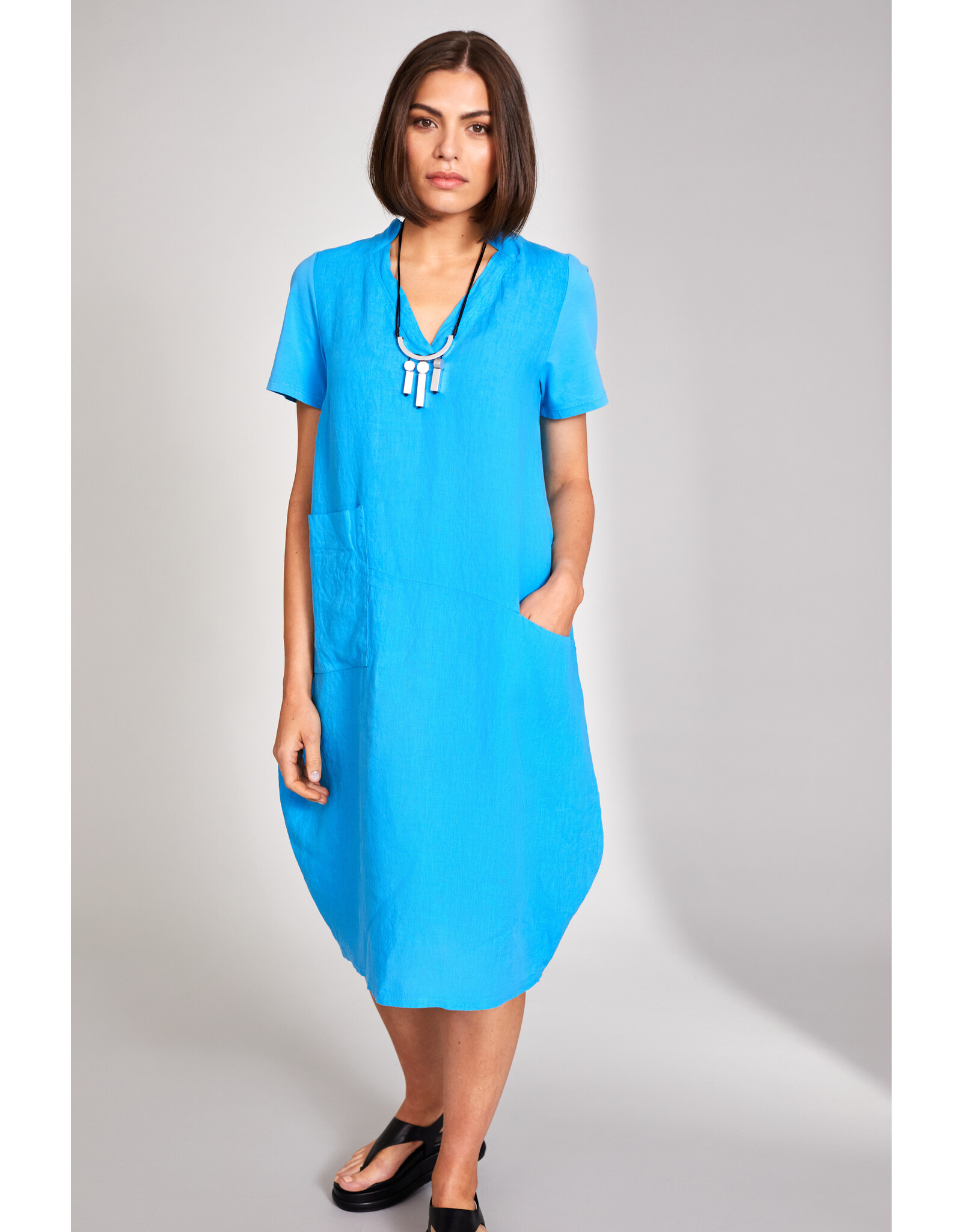 Peruzzi Peruzzi - S24139 - Asymetric Pocket Dress