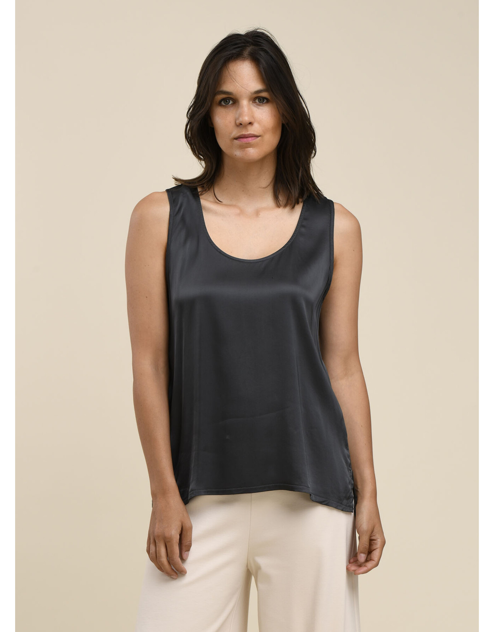 Humility Humility - TASSILO - Silk Touch Tank Top