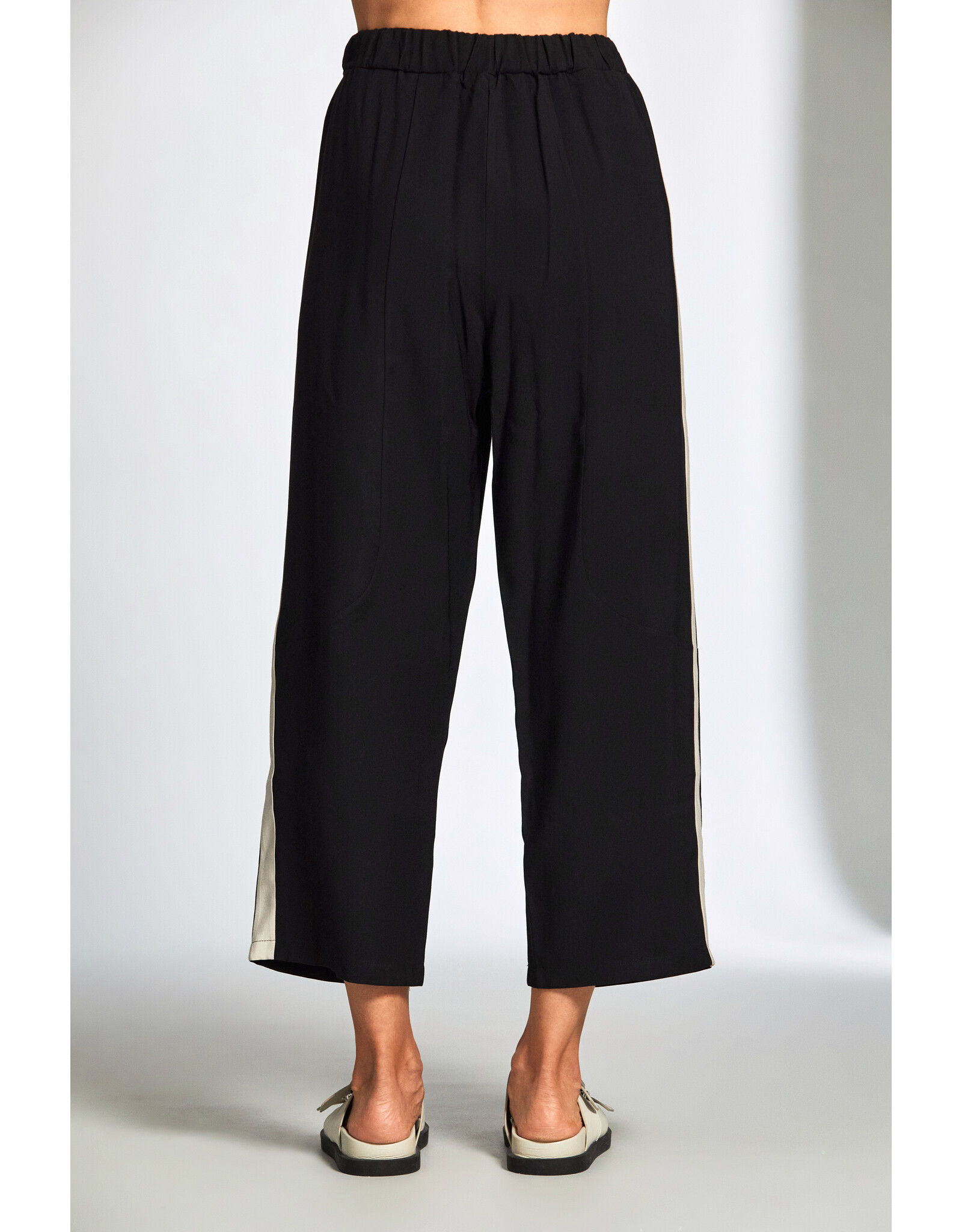 Peruzzi S25162 - Side Stripe Slouch Trouser