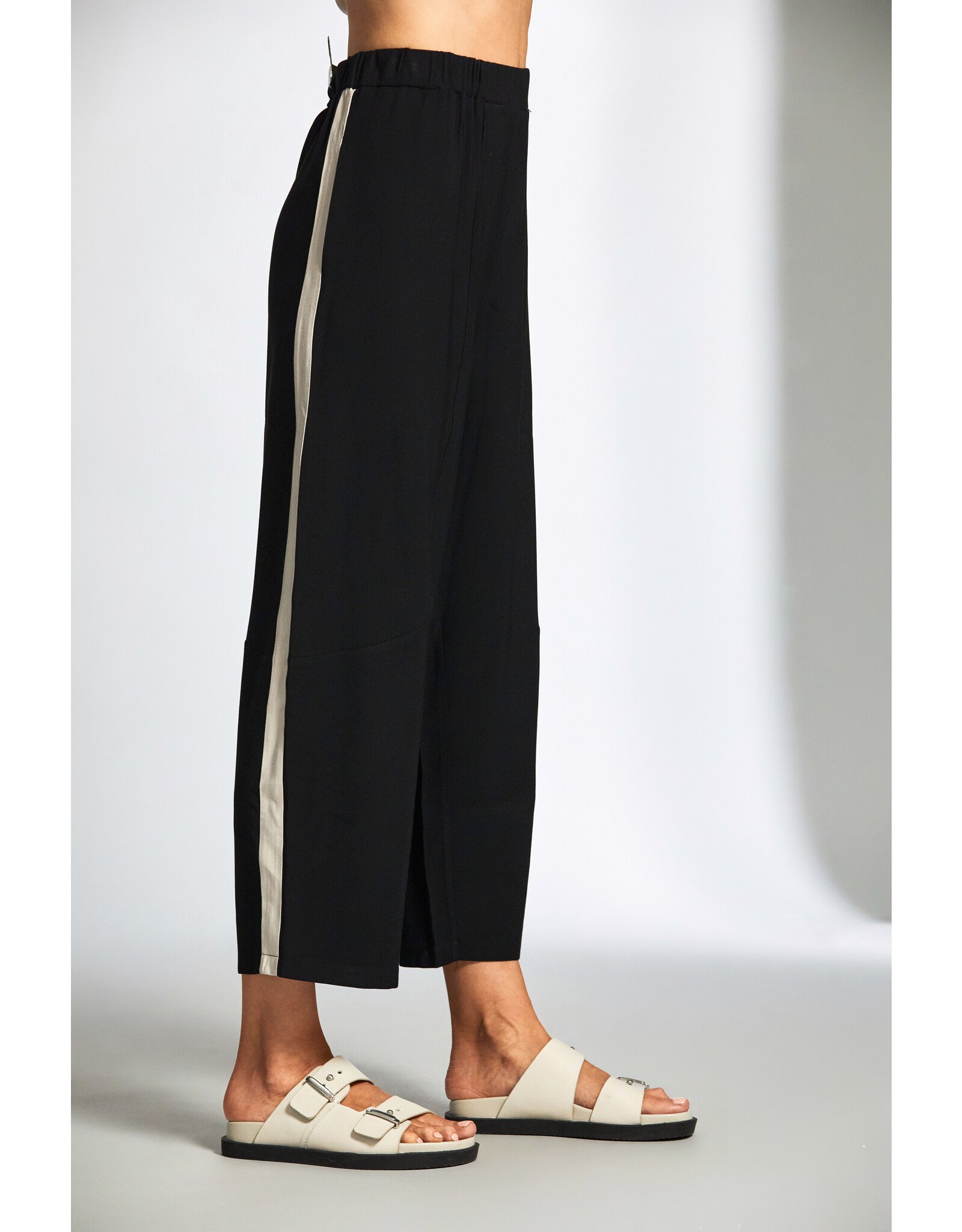 Peruzzi S25162 - Side Stripe Slouch Trouser