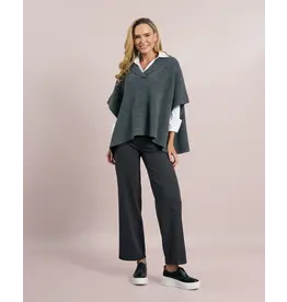 d.e.c.k Cape Knit