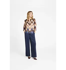 Gustav Denmark Sikka , Blouse