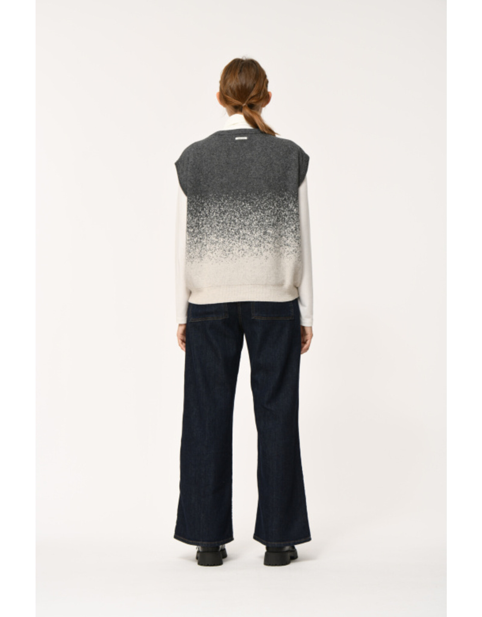 Humility KIWASE - Sweater