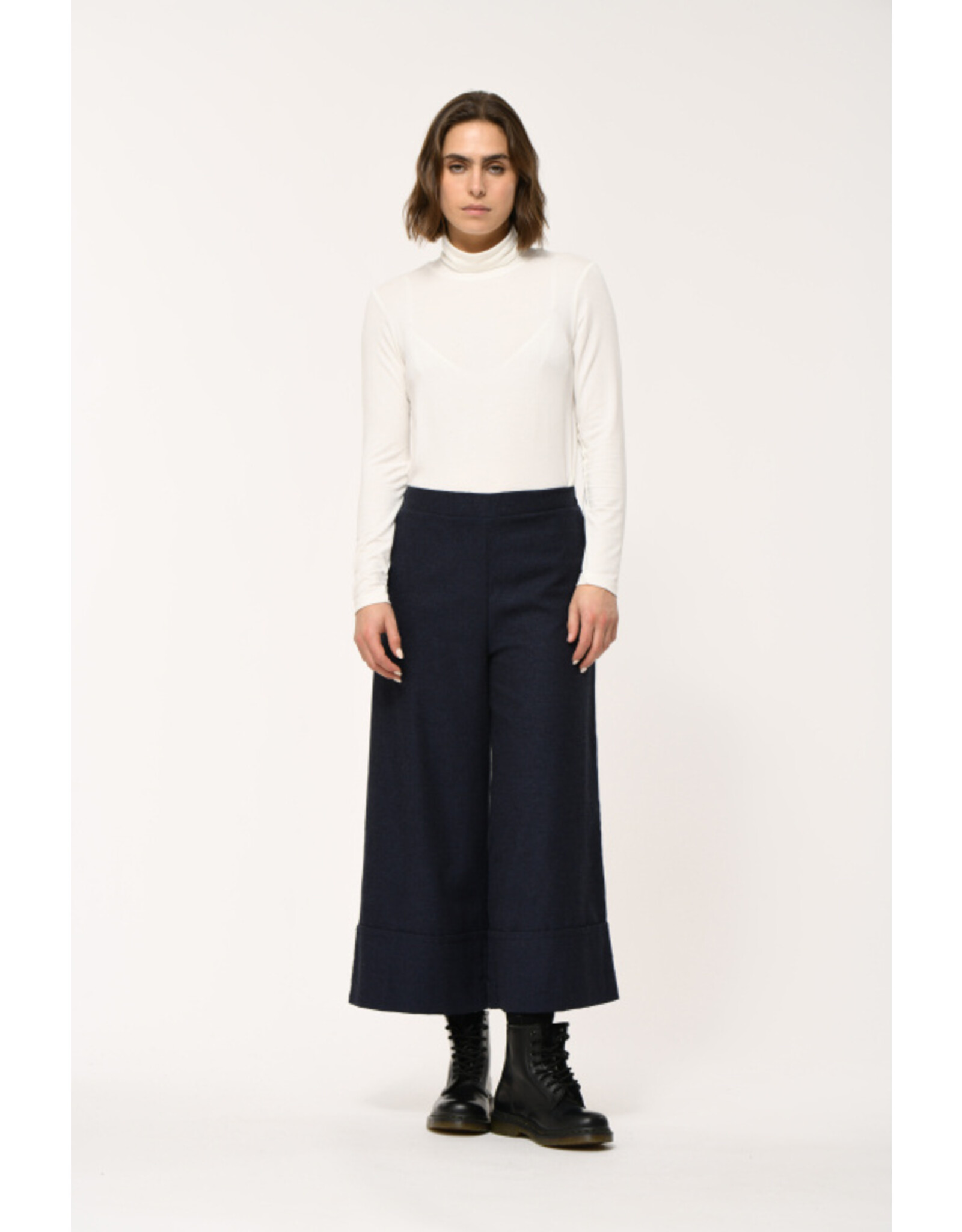 Humility SOPHIO-F  Crop Trousers
