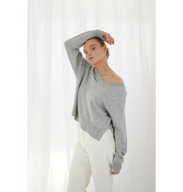 Twins Boulder - V Neck Pullover