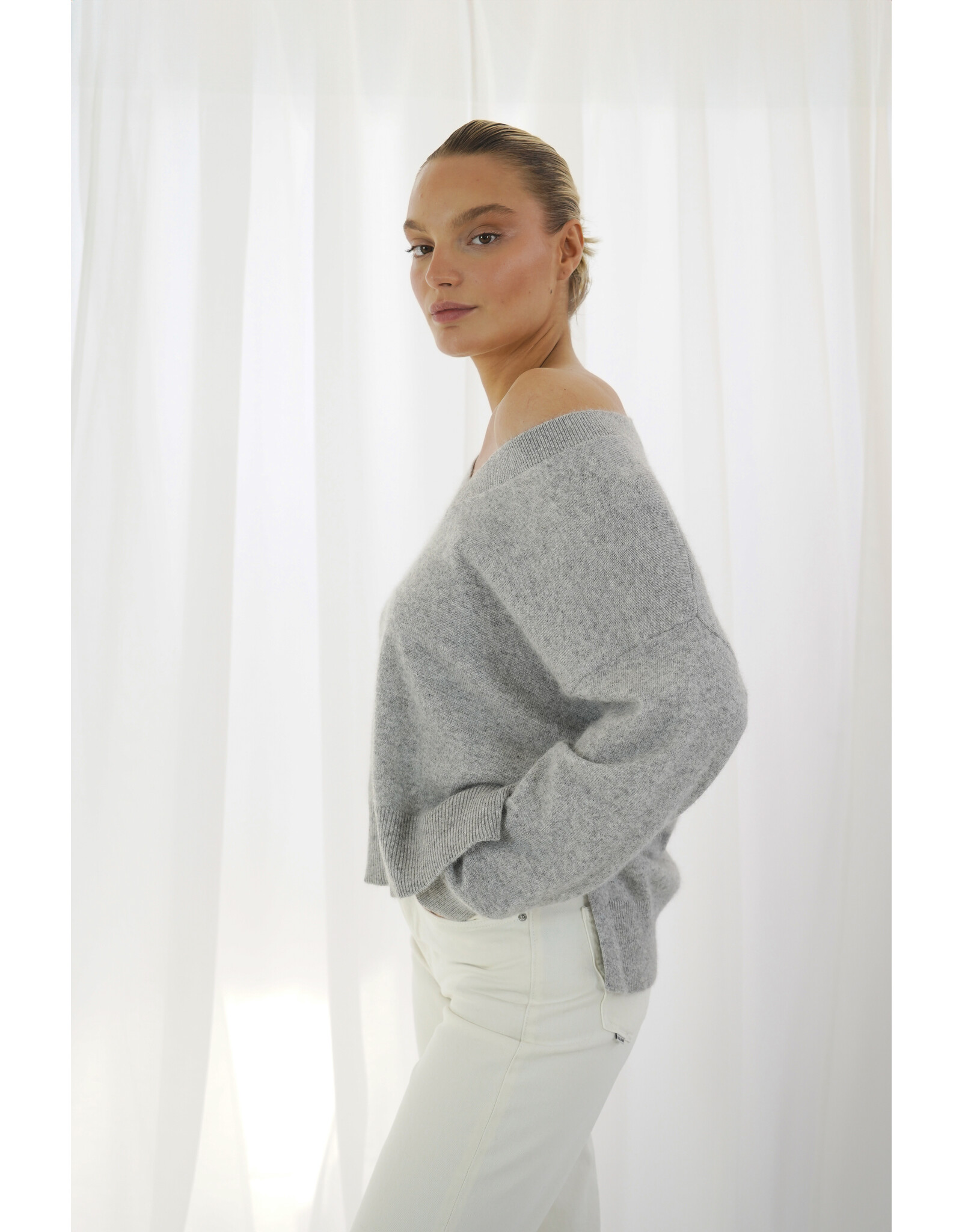 Twins Twns - Boulder - V Neck Pullover