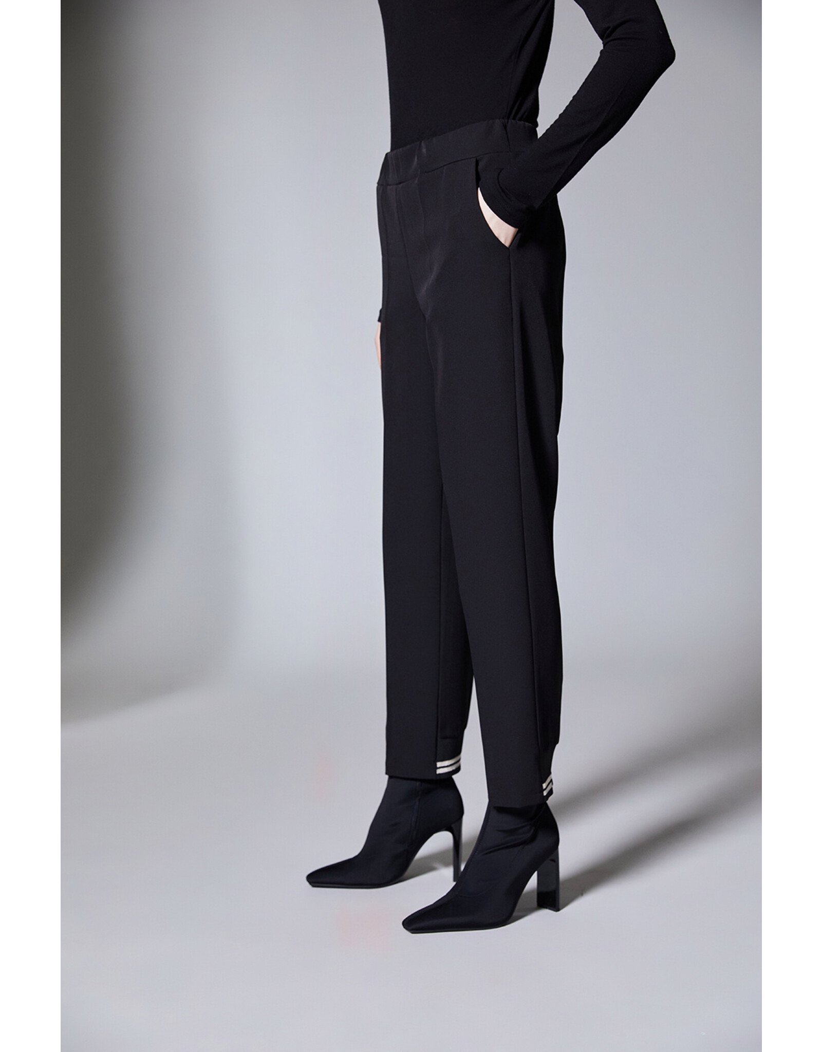 Peruzzi Stripe Trim Trouser