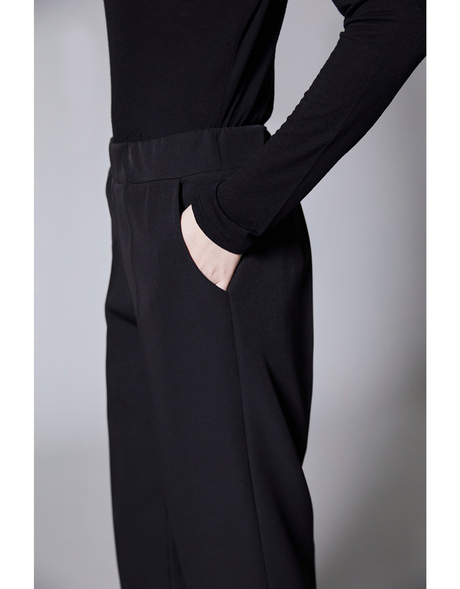 Peruzzi Stripe Trim Trouser