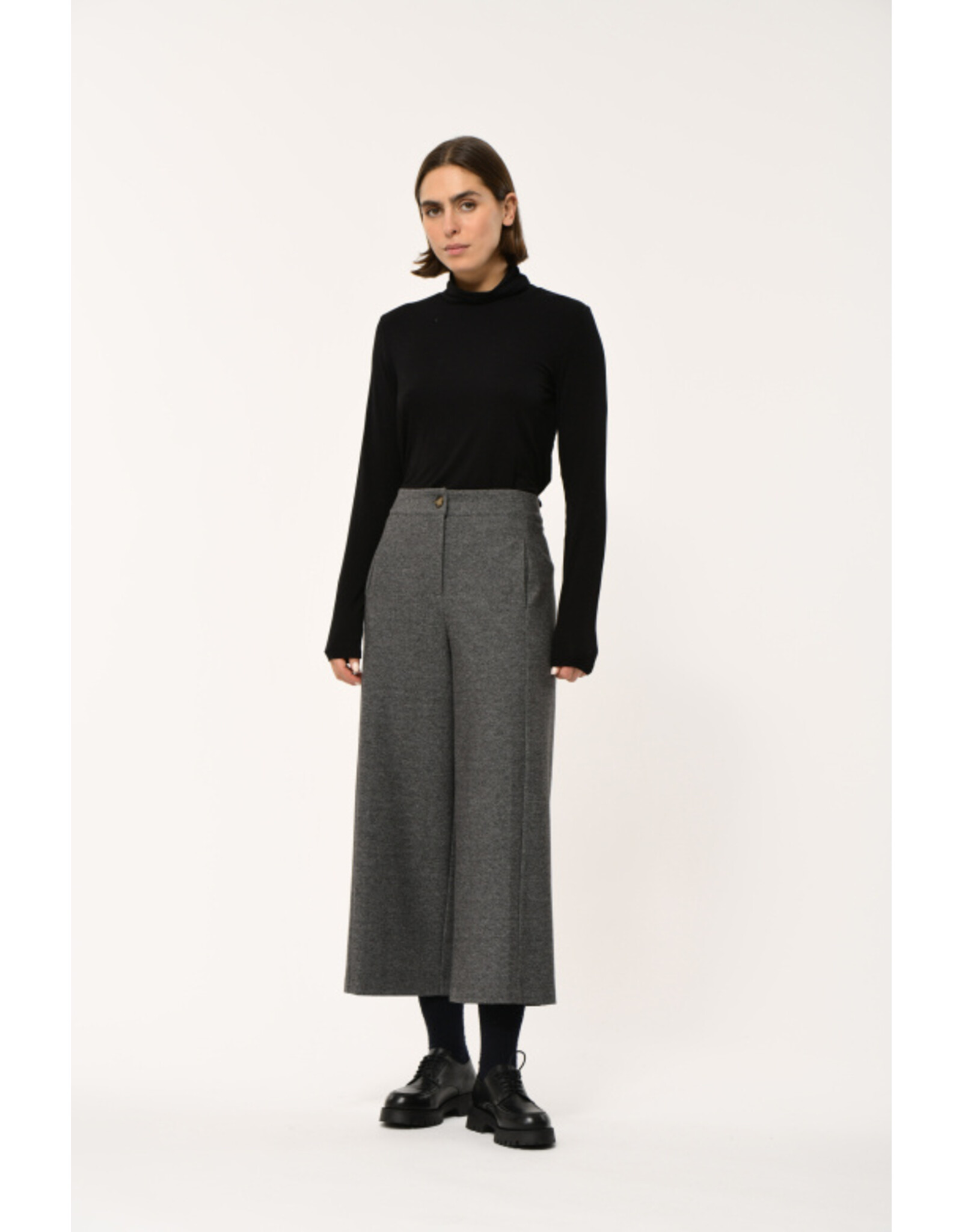 Humility Taylora  - Trousers