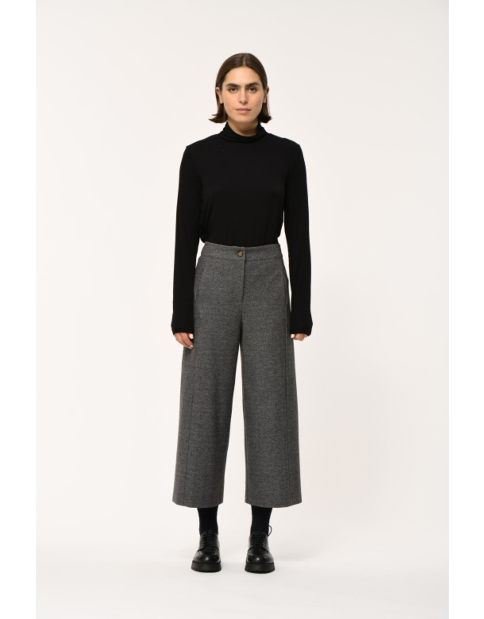 Humility Taylora  - Trousers