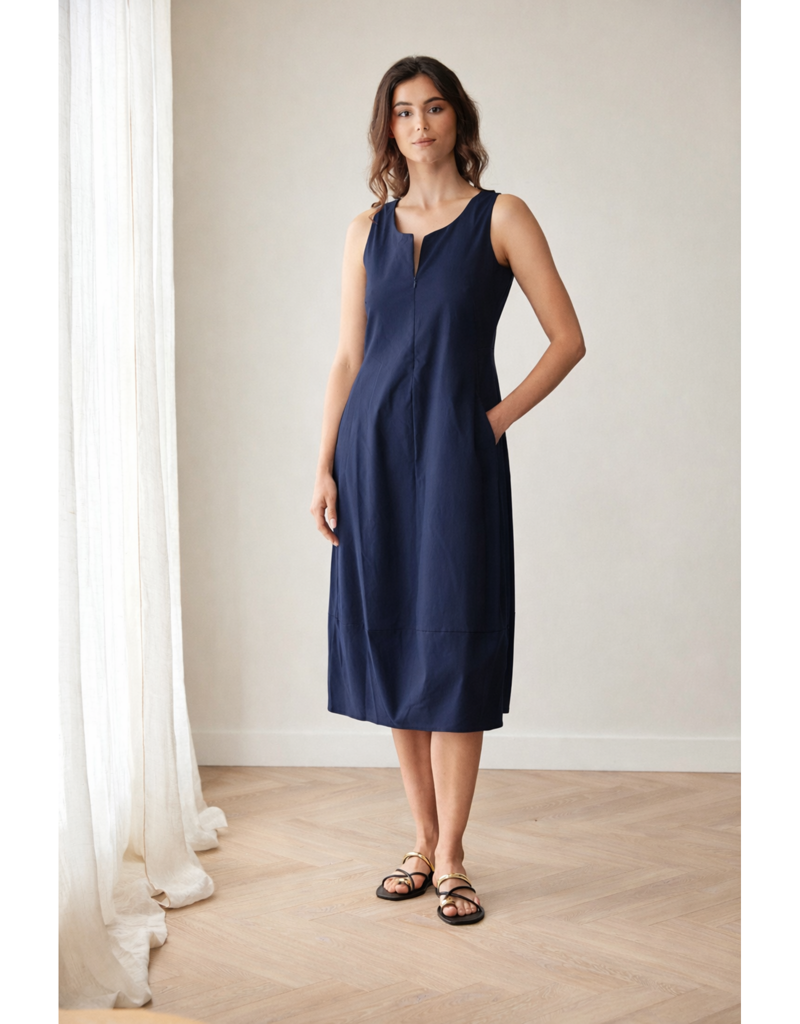 Peruzzi Tech Sleeveless Dress