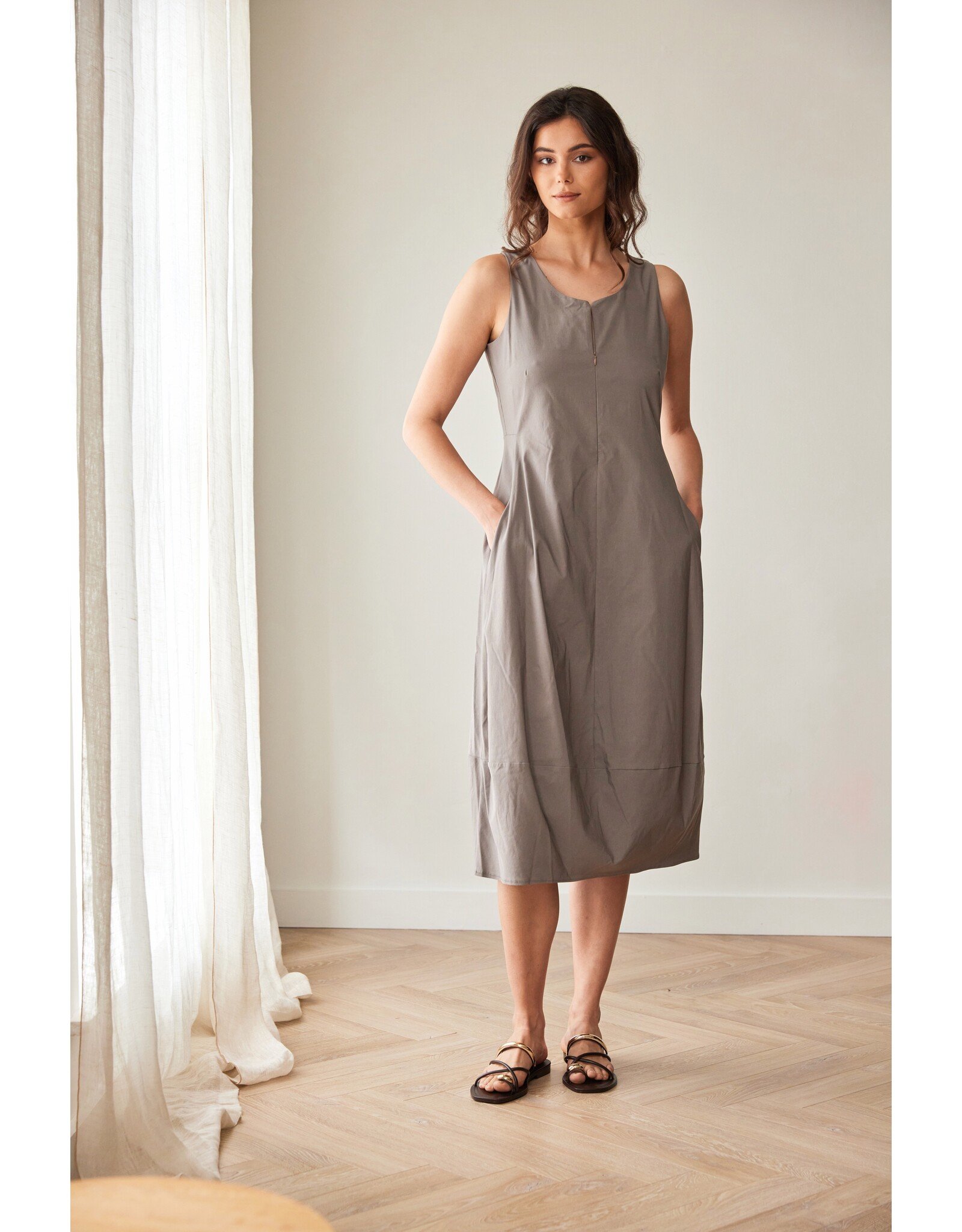 Peruzzi Tech Sleeveless Dress