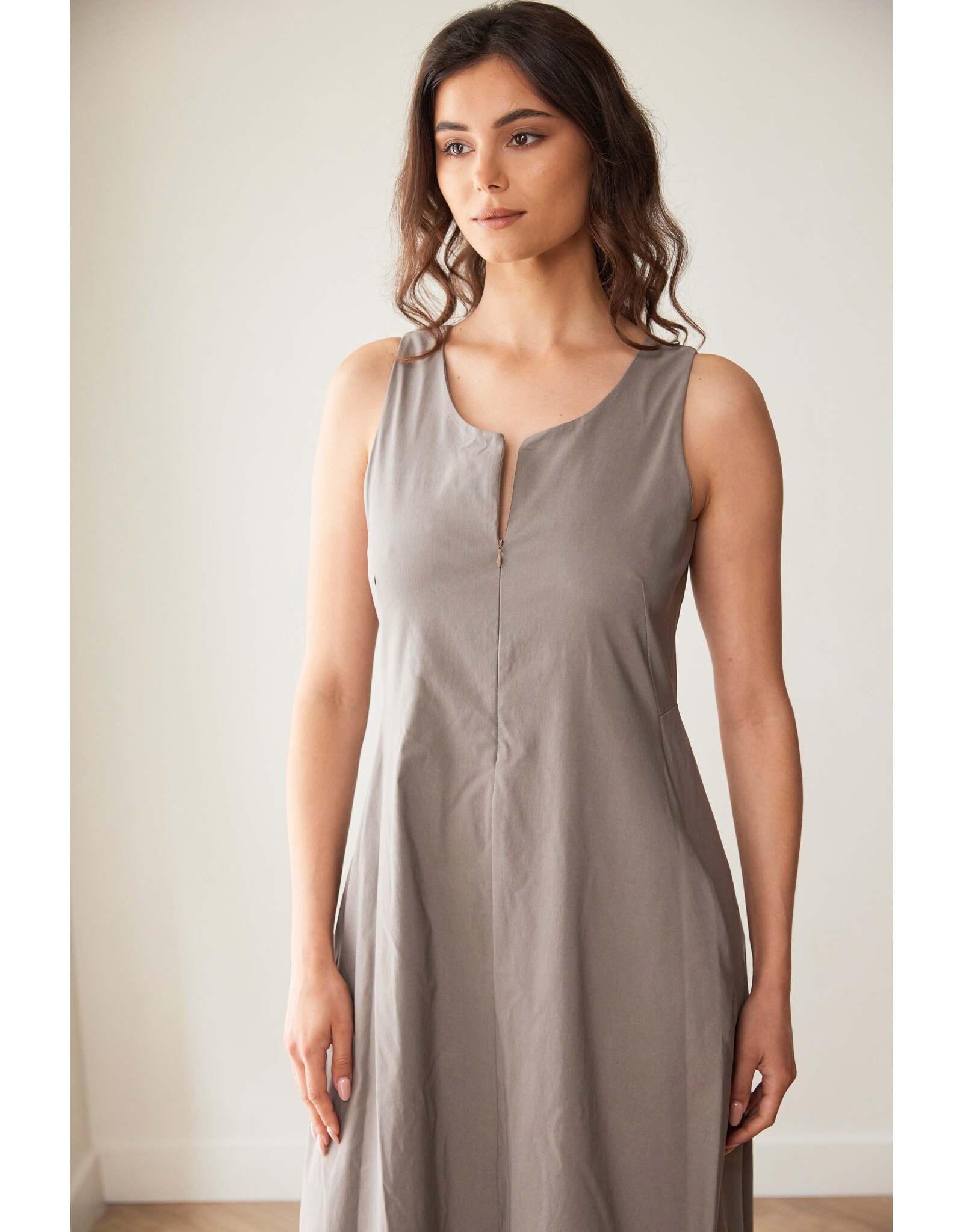 Peruzzi Tech Sleeveless Dress