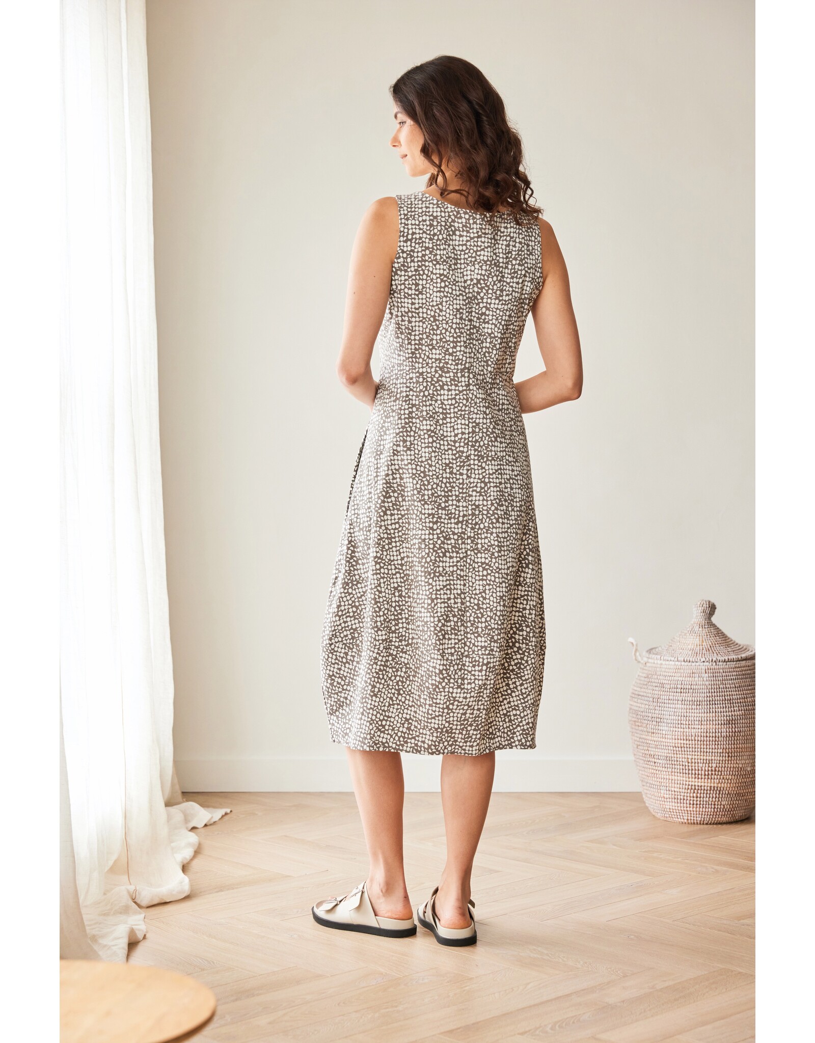 Peruzzi Sleevelesss Print Dress