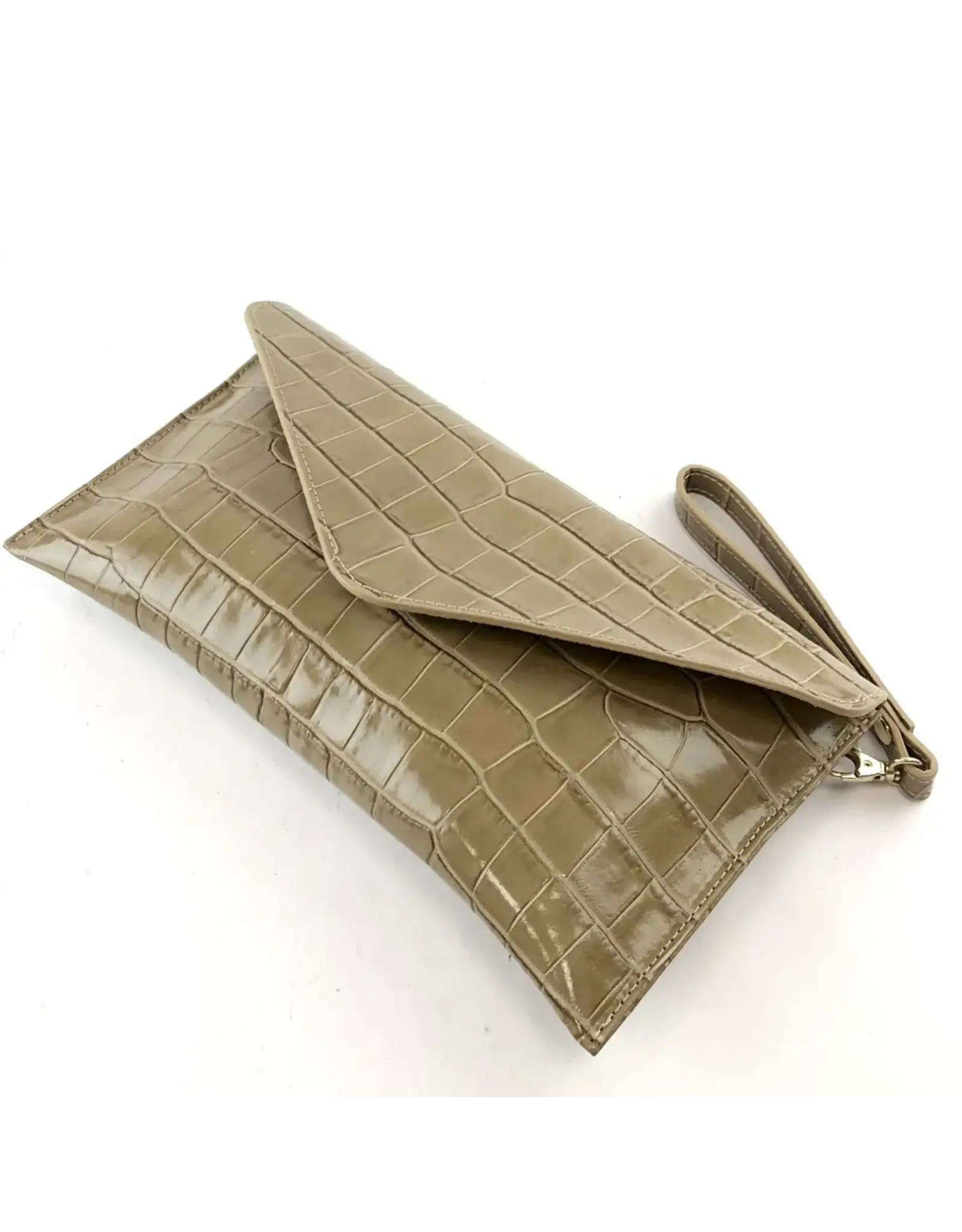 Croc Clutch