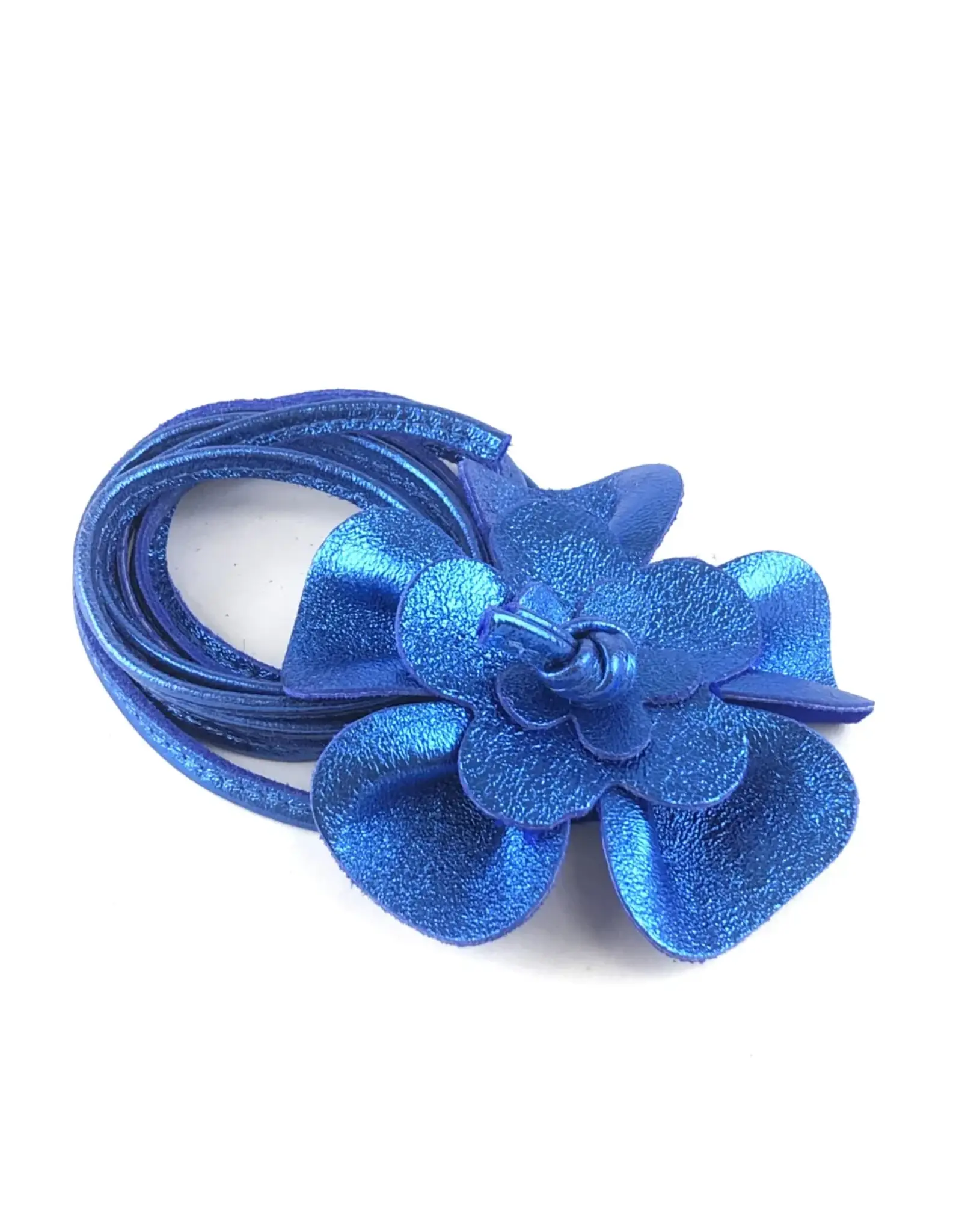 Belt with bow