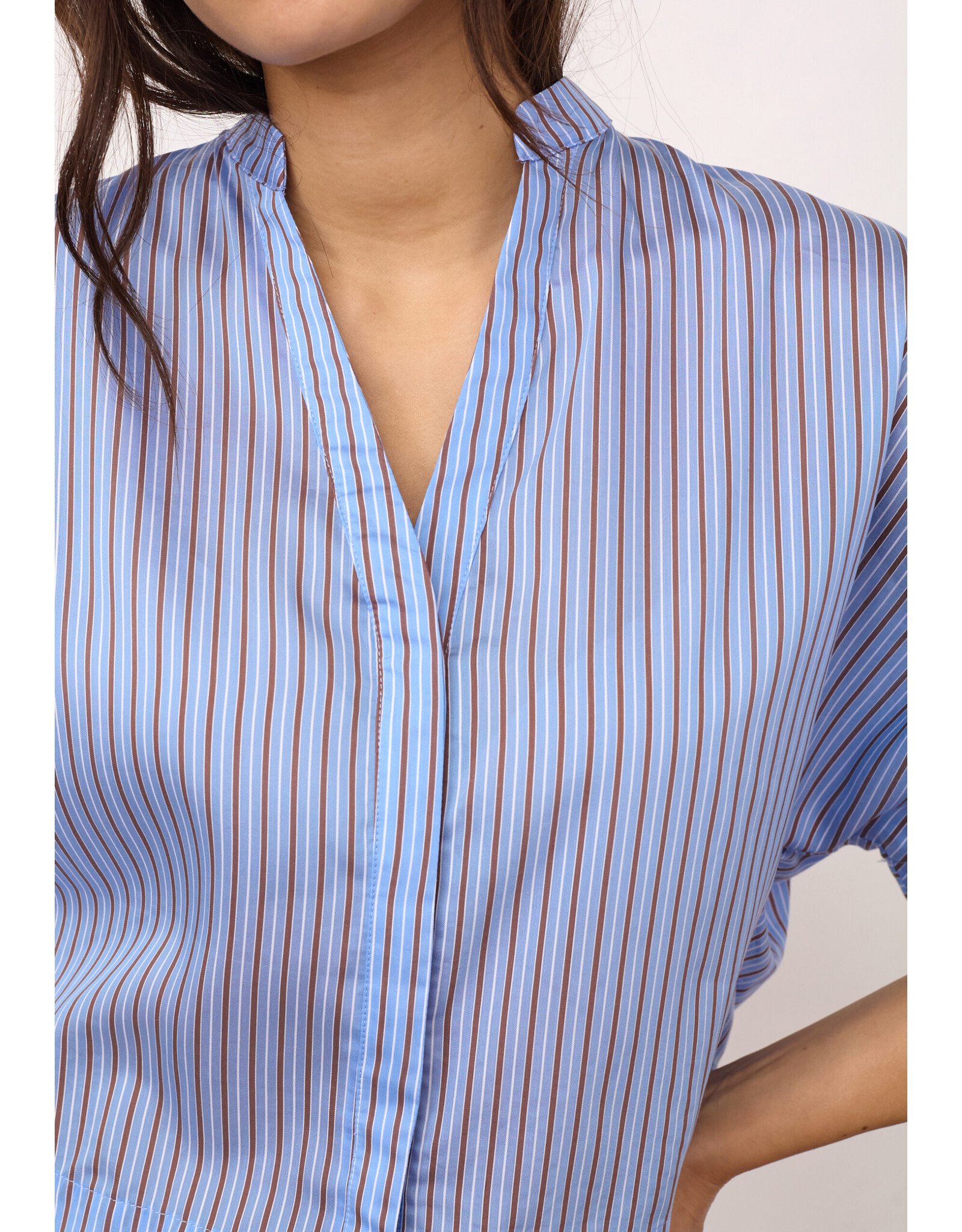 Co'Couture Anica Crop Shirt