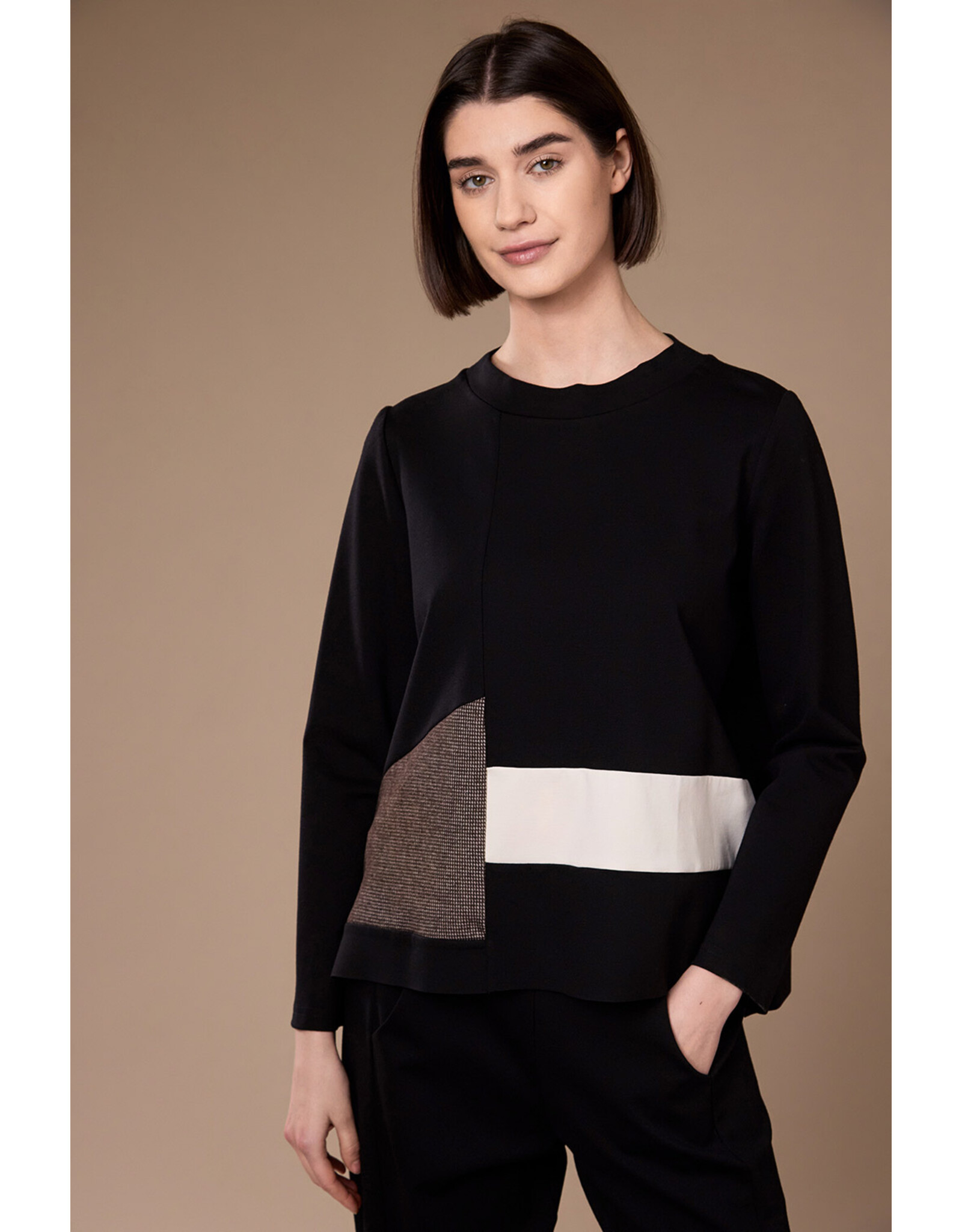 Peruzzi Applique Top