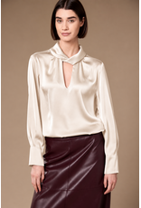 Peruzzi Twist Neck Top