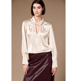 Peruzzi Twist Neck Top