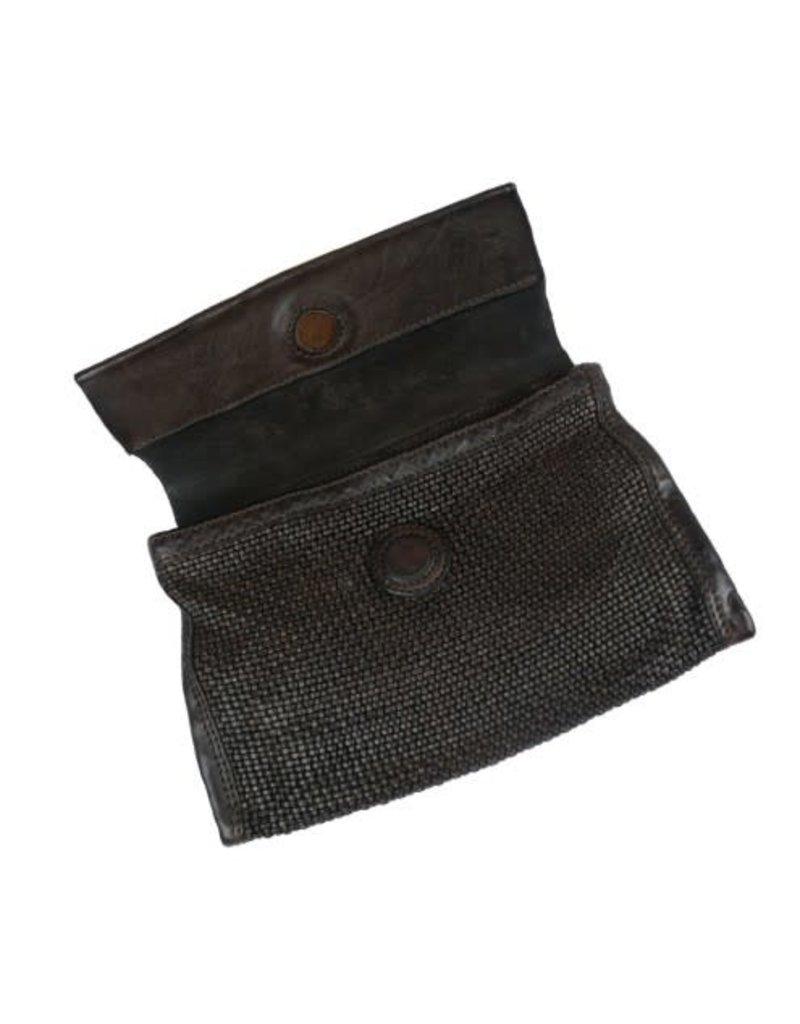 Campomaggi Genuine Leather. Pochette. Thin woven + Studs. Black.