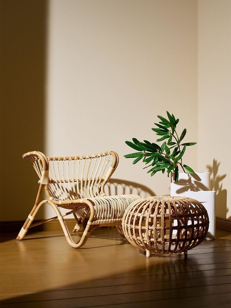 Icons Franco Albini Rattan Ottoman. 55cm diameter. Natural skin on.