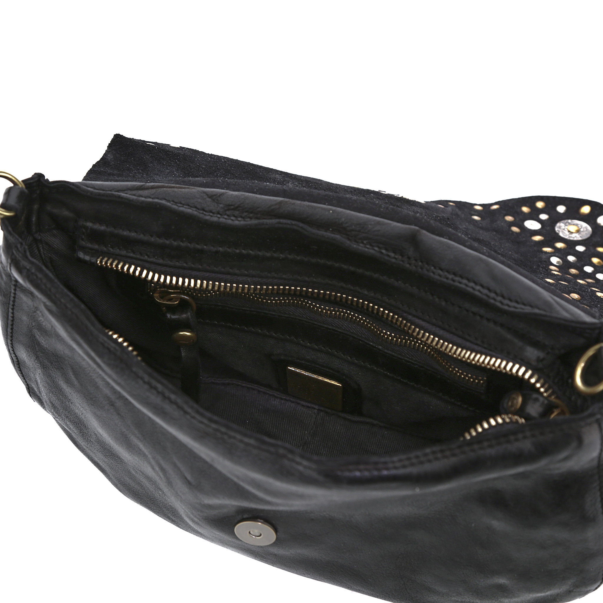 Campomaggi Shoulder bag. Leather w Flap + Bella di Notte Studs. P/D Black.