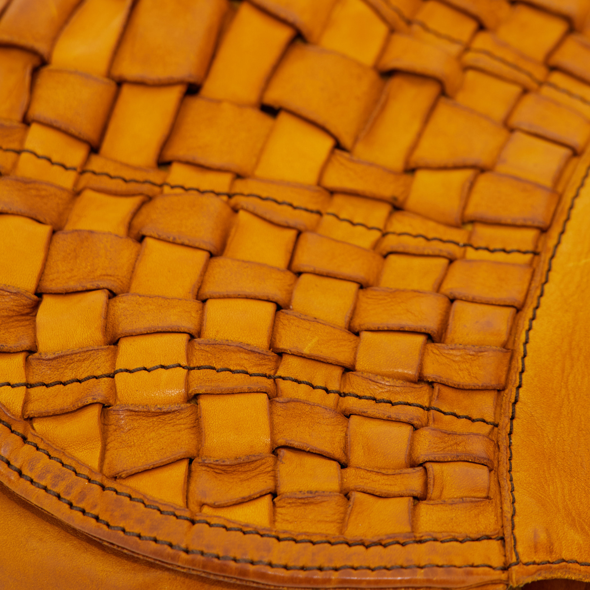 Campomaggi Circle Crossbody Bag. Small Woven Leather. P/D Yellow