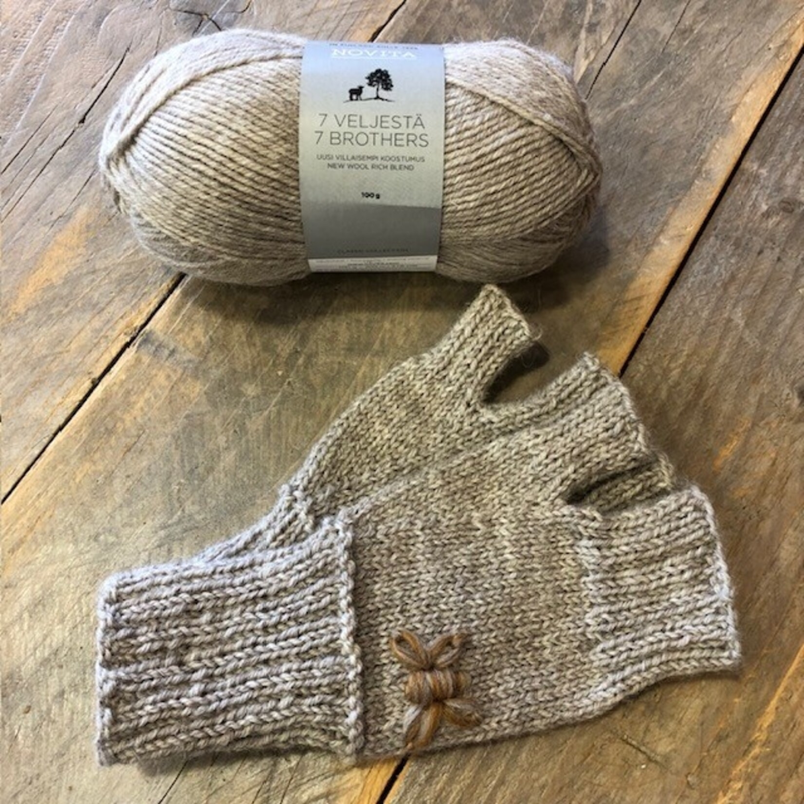 Bumblebee Mitts met breinaalden