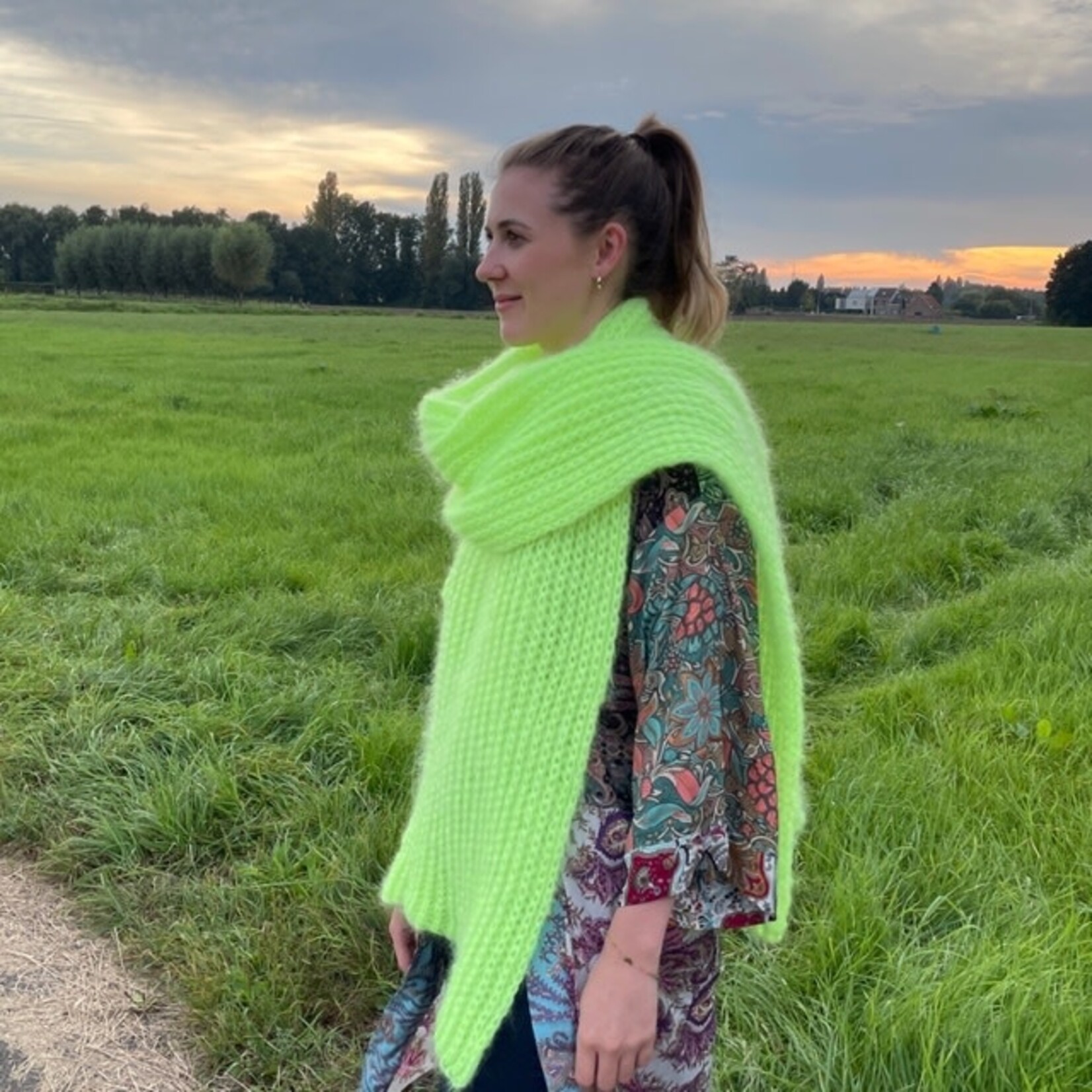 Breipakket Mohair sjaal in sjaalsteek Neon Yellow