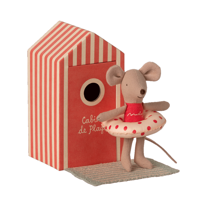 Beach Mice, Little Sister in Cabin de Plage