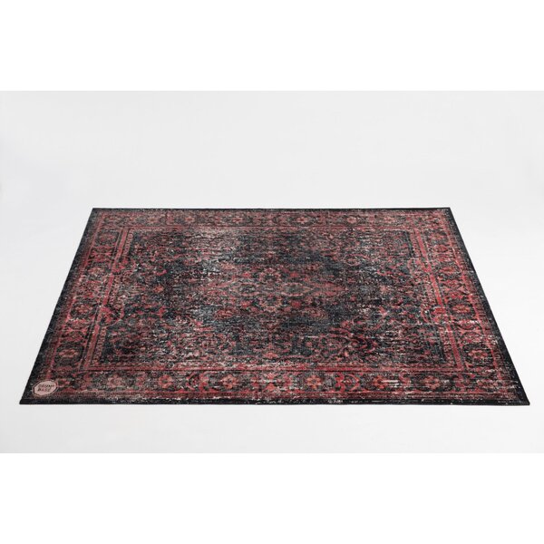 Drum n Base Drum N Base 165cm x 142cm Vintage Persian Club Series, Black & Red