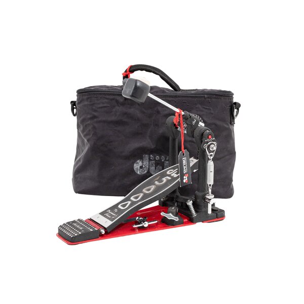 DW Drums DW 5000 Accelerator Single Chain Single Bass Drum Pedal & Case