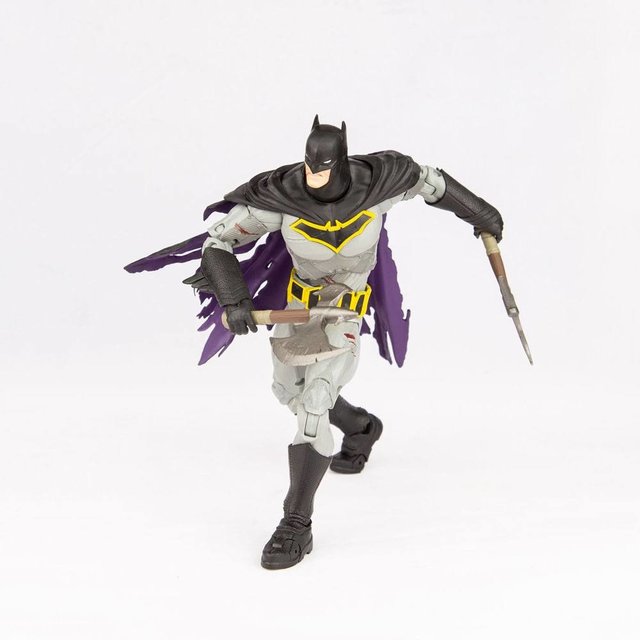 Batman Battle Damage Action Figure 18cm
