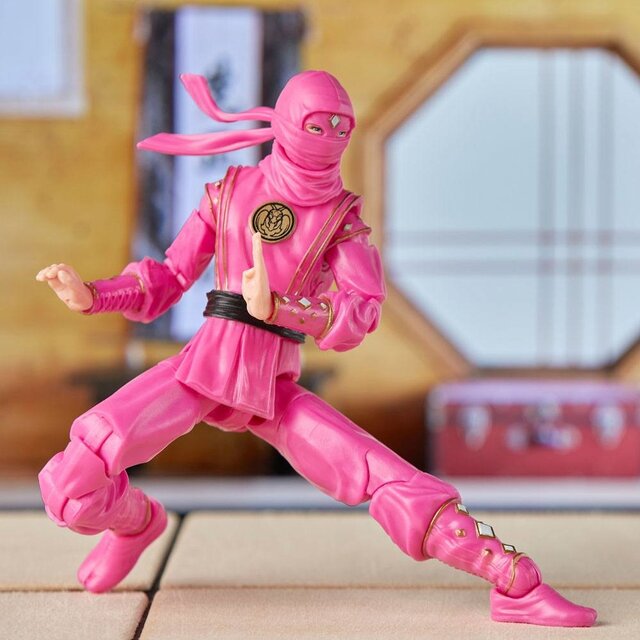 Power Rangers x Cobra Kai Ligtning Collection Morphed Samantha LaRusso Pink Mantis Ranger 15cm Power Rangers x Cobra Kai Ligtning Collection Morphed Samantha LaRusso Pink Mantis Ranger 15cm