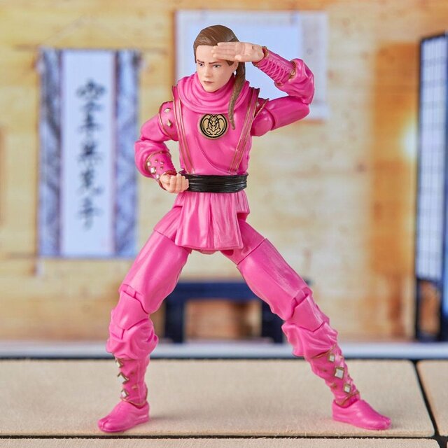 Power Rangers x Cobra Kai Ligtning Collection Morphed Samantha LaRusso Pink Mantis Ranger 15cm Power Rangers x Cobra Kai Ligtning Collection Morphed Samantha LaRusso Pink Mantis Ranger 15cm