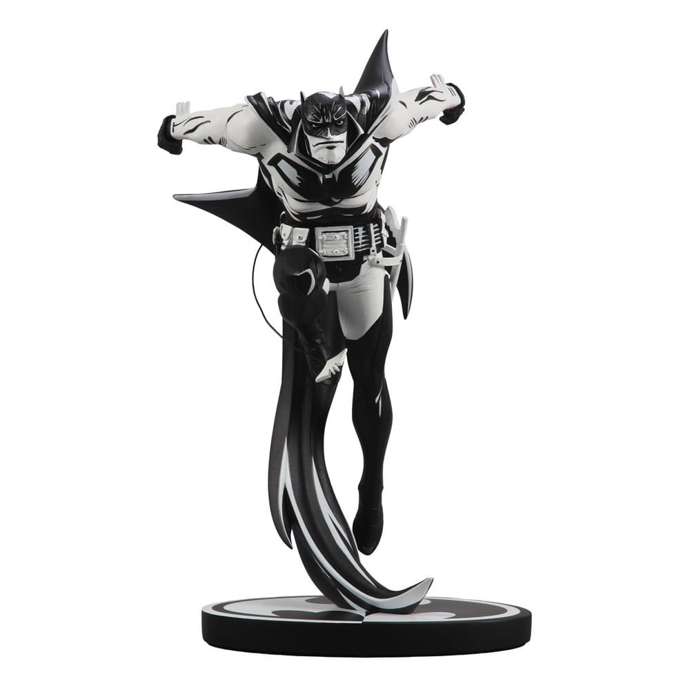 DC Resin Statue Batman White Knight by Sean Murphy Black & White
