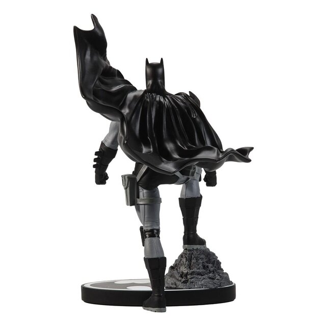 DC Direct Resin Statue Batman Black & White by Mitch Gerads 20cm