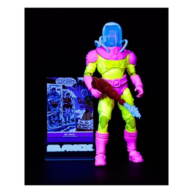 DC Multiverse Mr. Freeze (Black Light) (Gold Label) 18cm DC Multiverse Mr. Freeze (Black Light) (Gold Label) 18cm