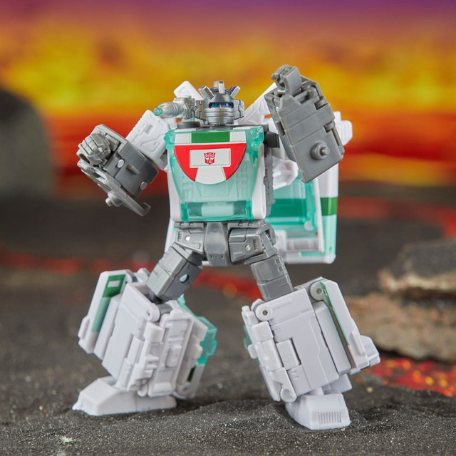 Transformers Generations Legacy United Voyager Class Action Figure Origin Wheeljack 18cm
