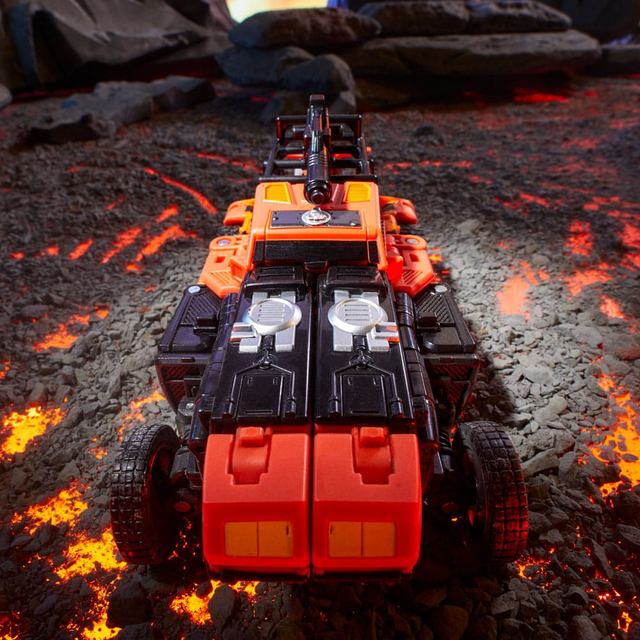 Transformers Generations Legacy United Leader Class Action Figure G1 Triple Changer Sandstorm 19cm