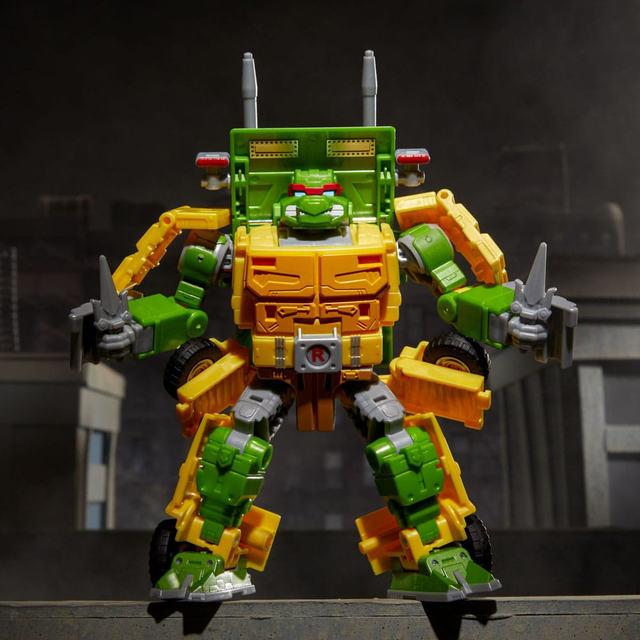 Transformers x Teenage Mutant Ninja Turtles Action Figure Party Wallop 18cm