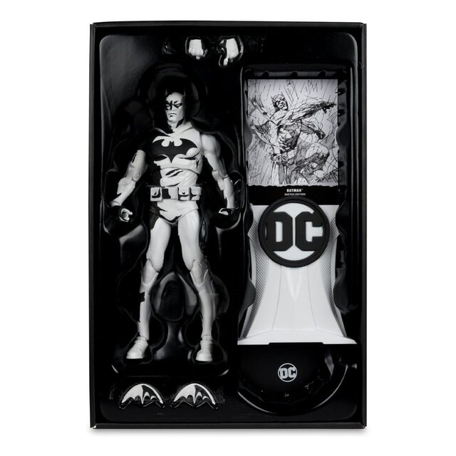DC Multiverse Action Figure Batman Hush (Line Art) (Gold Label) 18cm