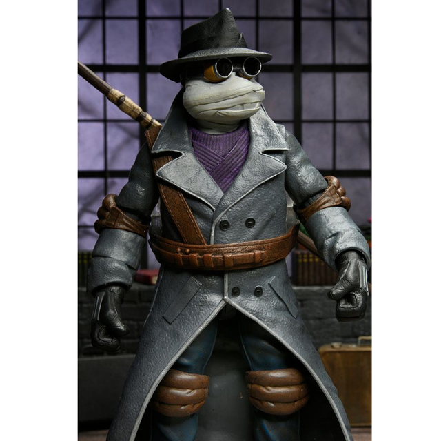 Universal Monsters x TMNT Ultimate Donatello as The Invisible Man 18cm