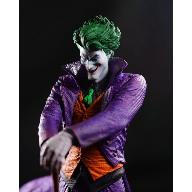 DC Comics Statue 1/10 The Joker by Guillem March 18cm DC Comics Statue 1/10 The Joker by Guillem March 18cm