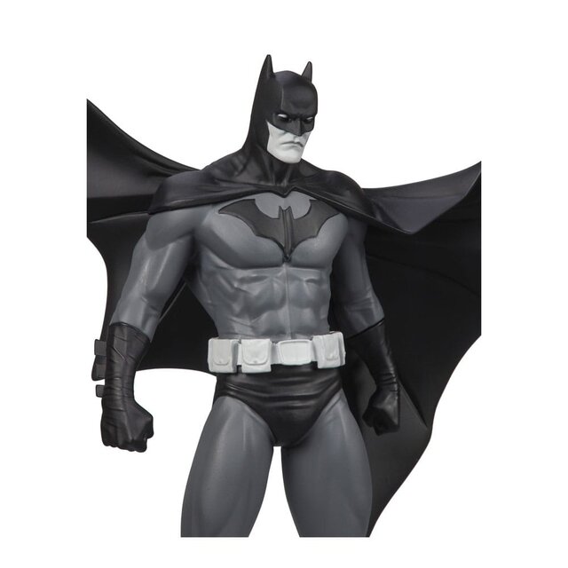 DC Direct Resin Statue Batman Black & White Batman by Jorge Jimenez 27cm