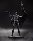 DC Direct Resin Statue Batman Black & White Batman by Jorge Jimenez 27cm
